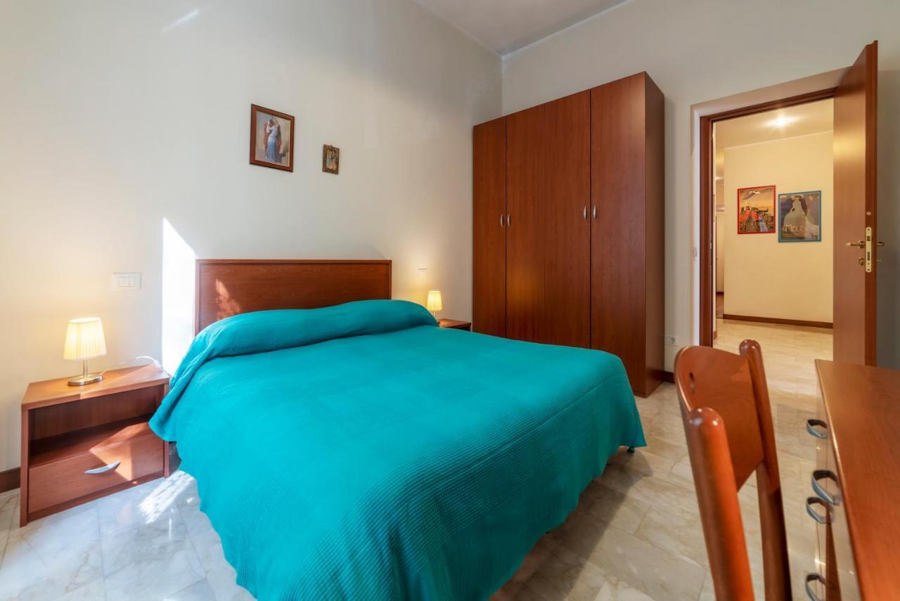 Piazza Re Di Roma Apartment Bagian luar foto