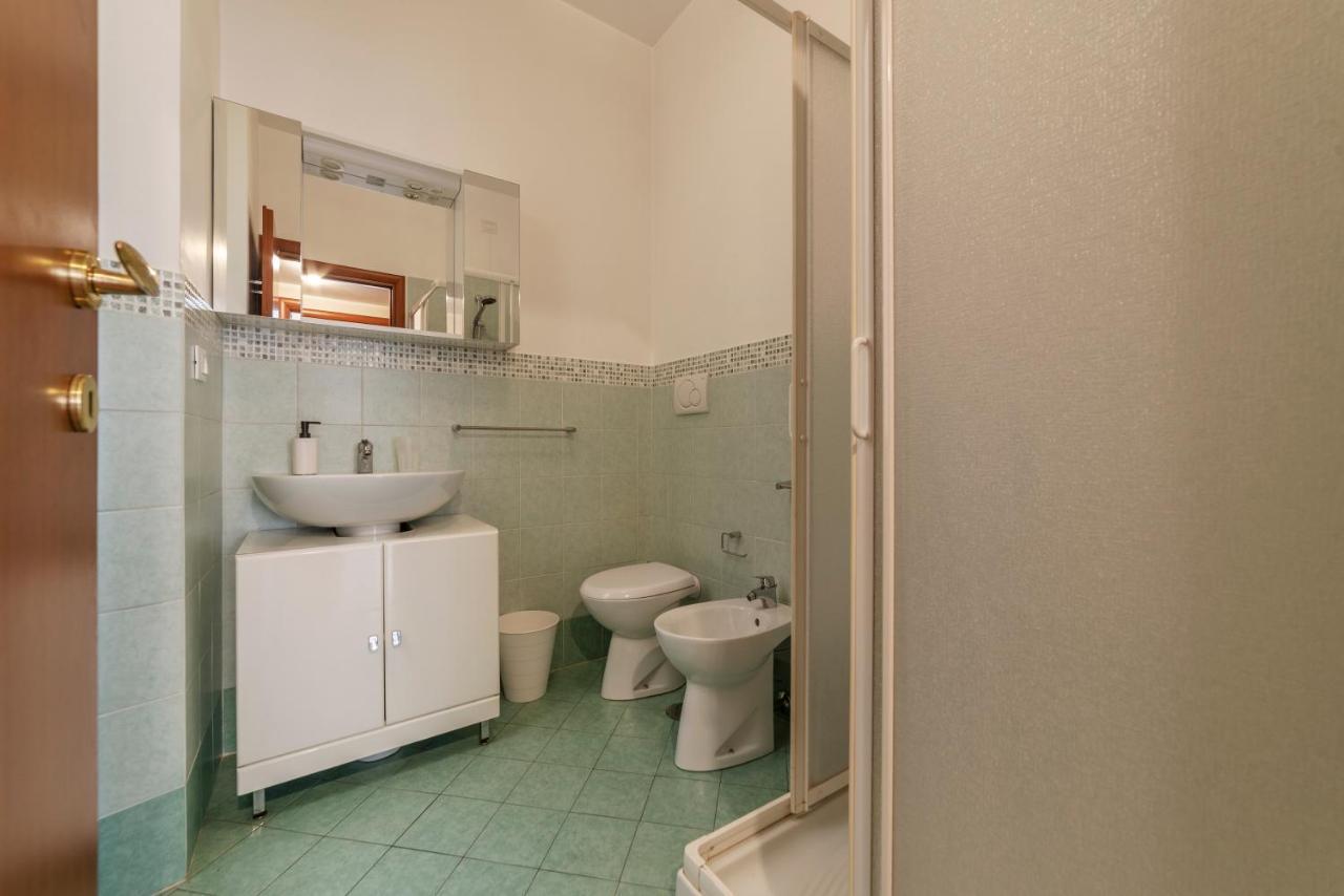 Piazza Re Di Roma Apartment Bagian luar foto